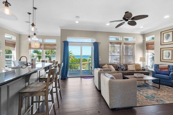 Fernseher, Tischfußball