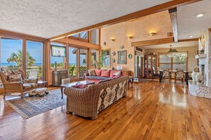 Smart TV, fireplace, DVD player, stereo