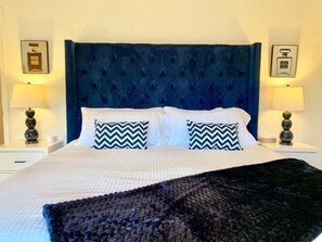 2 soverom, strykejern/-brett, wi-fi (inkludert) og sengetøy