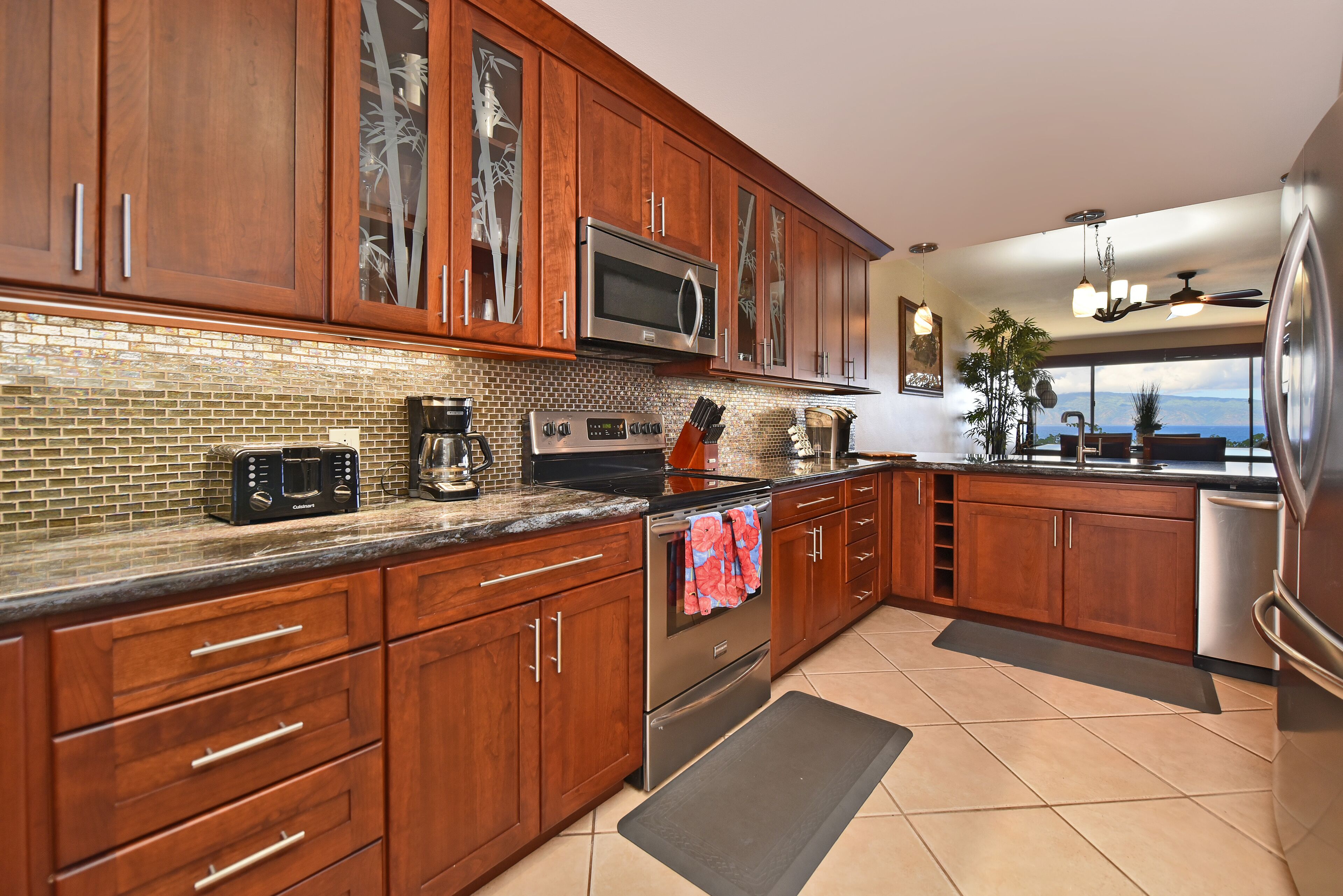 WOW - DIRECT OCEANFRONT - AC - SANDS OF KAHANA - SLEEPS 4 - 
2 BEDROOM - 2 BATH 