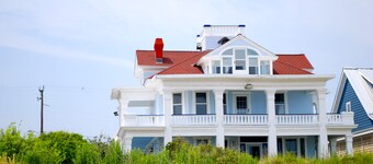 Historic Beachfront Home With Stunning Views Of The Chesapeake Bay!