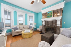 Smart TV, fireplace, DVD player, books