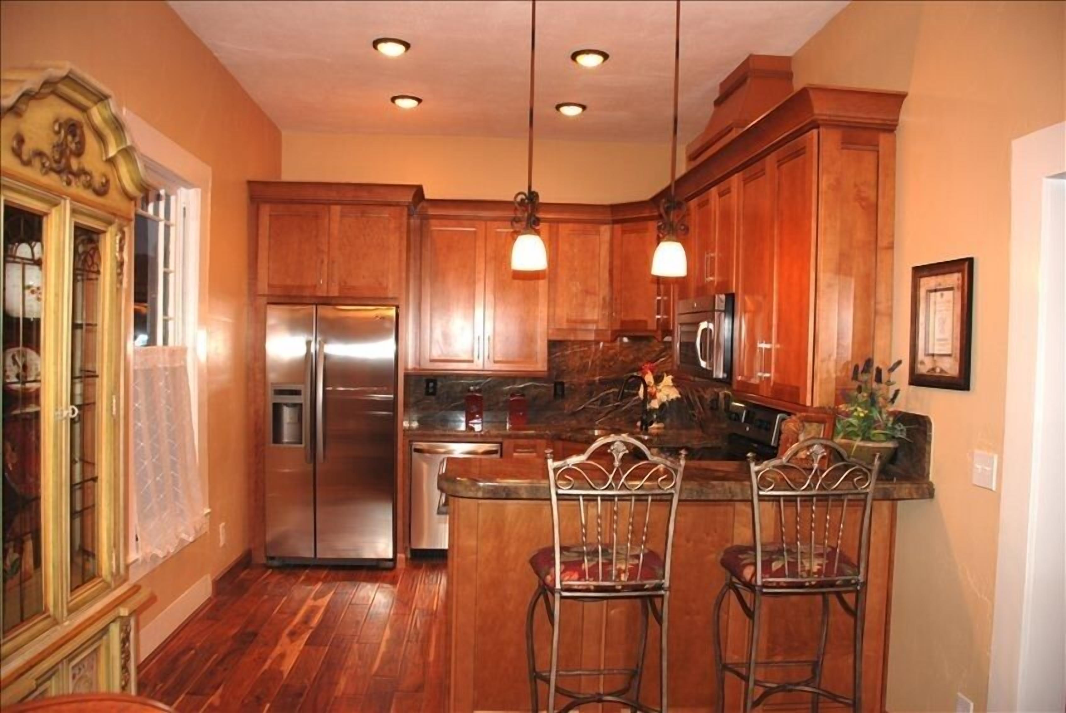 Victorian Penthouse right in the heart of downtown and close to the beach