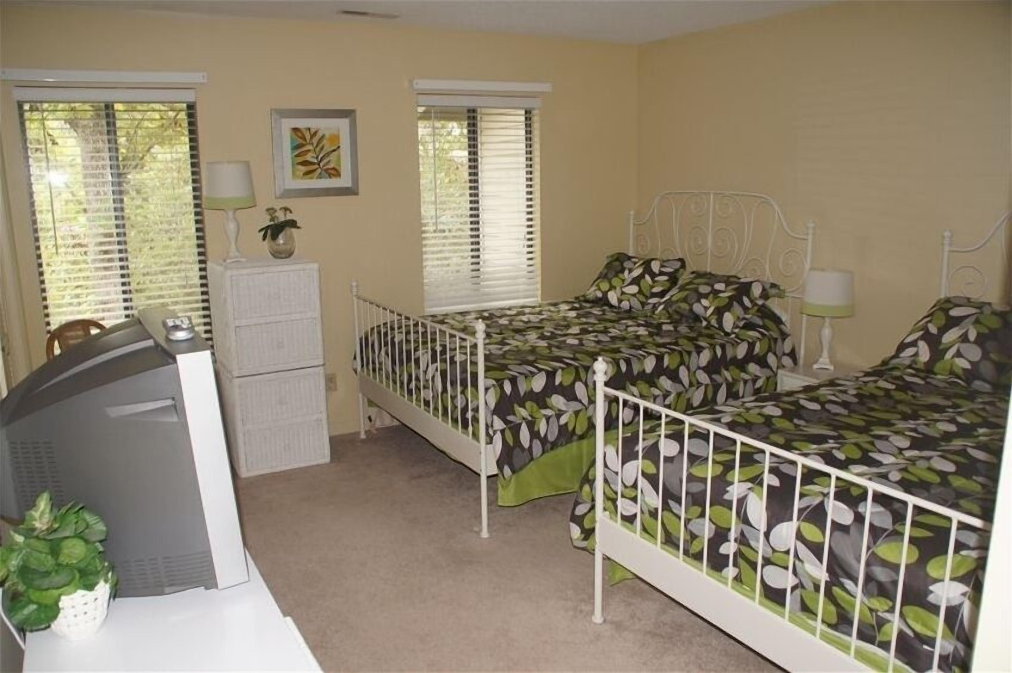 Guest Bedroom with two Queen Beds