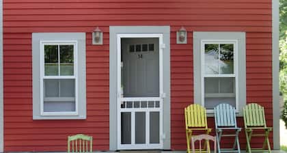Malerisch, ruhig ... auf der Insel fühlen sich noch einen kurzen Spaziergang von der Stadt und dem Hafen entfernt
