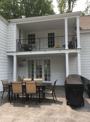 Outdoor dining - Destination, Overlooking Cooperstown, Large Grounds, 6.2 miles from Dreams Park. (COOPERSTOWN)