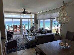 Smart TV, DVD player, stereo