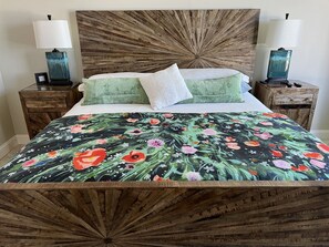 3 bedrooms, WiFi, bed sheets, wheelchair access