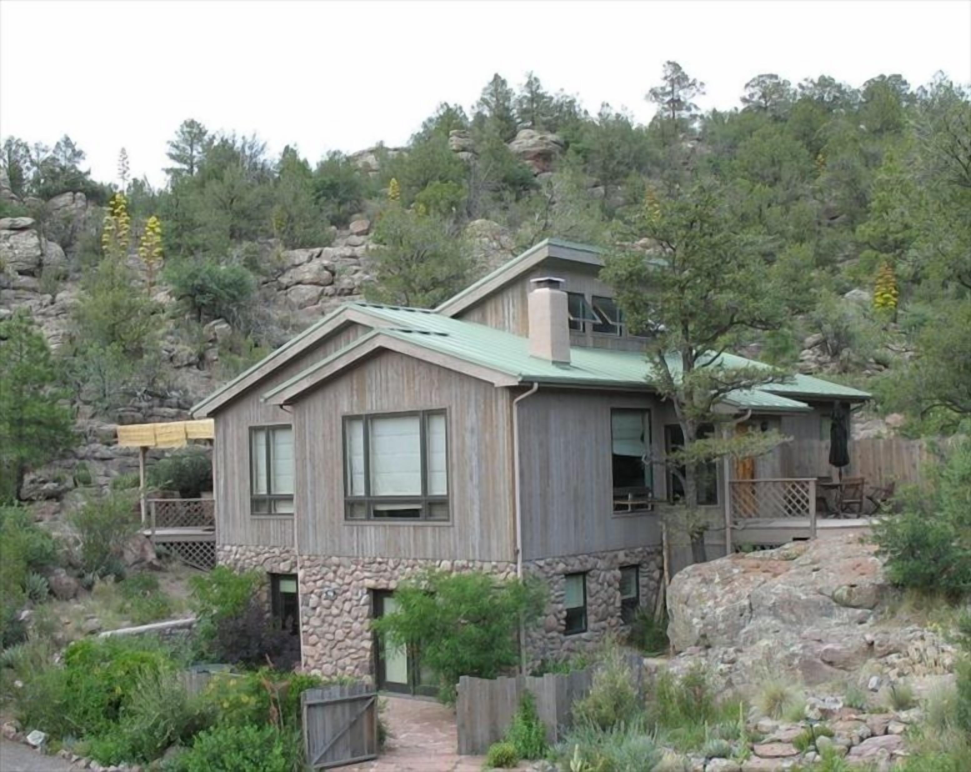 Secluded & Luxurious Mountain Sanctuary Near Gila Wilderness!