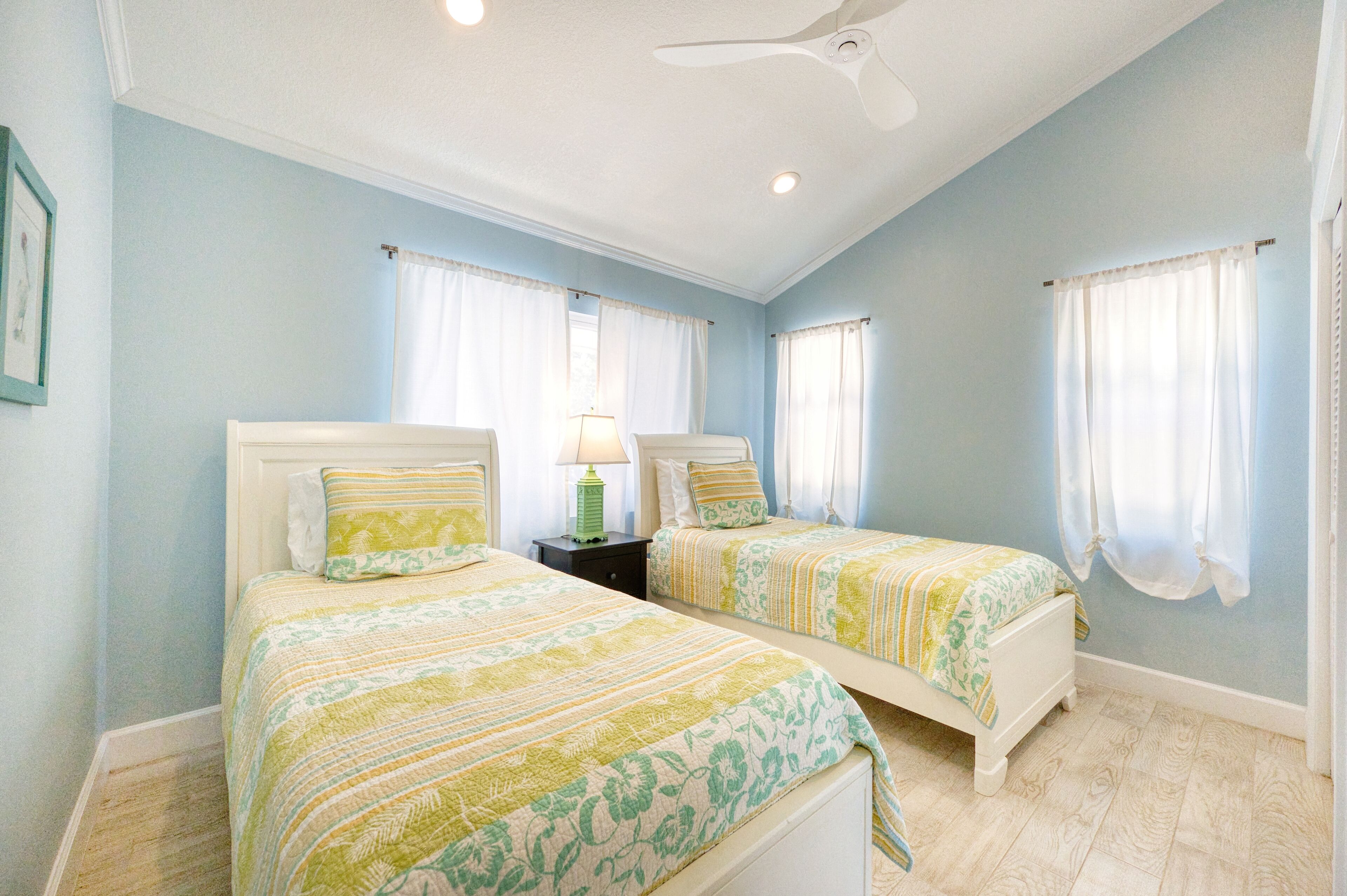 Twin Bedroom, can be made as King bed on request, North Sound view