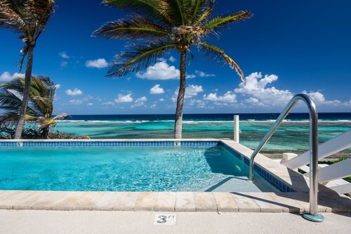 Coral Loft 4BR Oceanfront Villa w/ Private Pool & Beach in Grand Cayman
