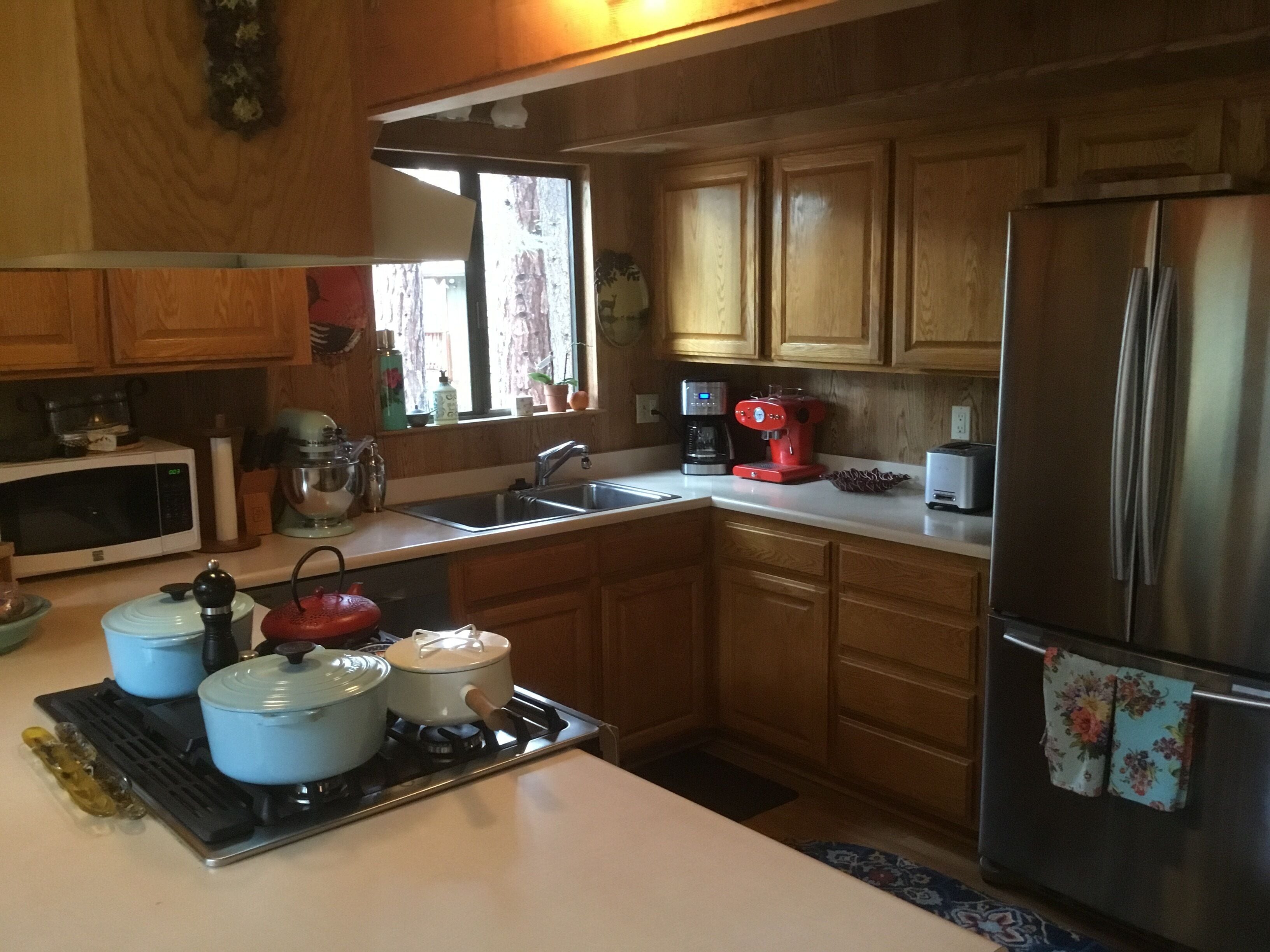Carnelian Bay cabin - block away from Lake Tahoe, 15 minutes from ski areas