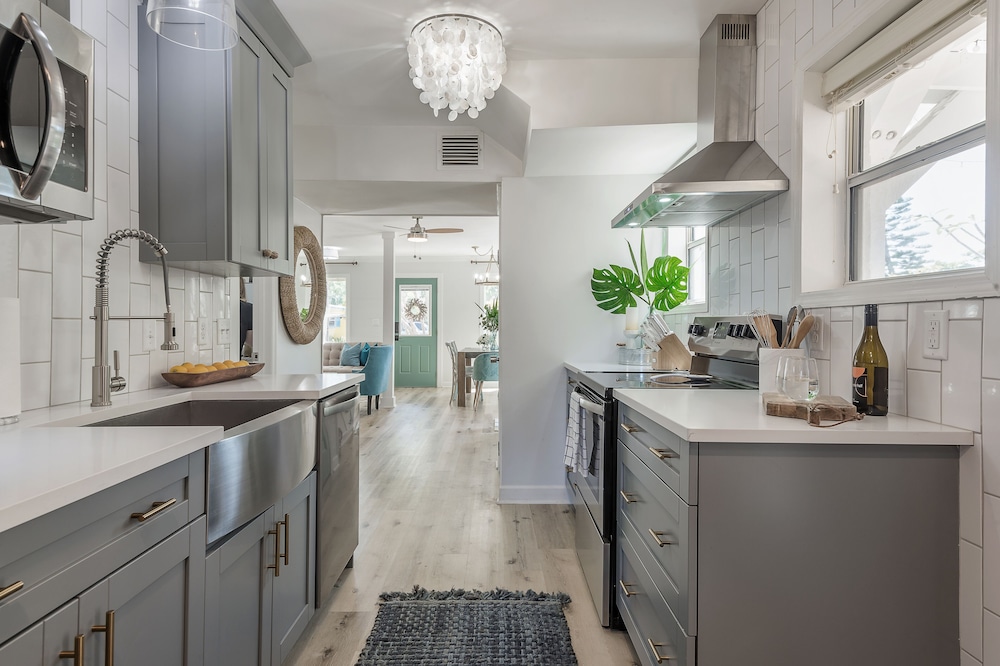 Fully Renovated Indian Rocks Beach Getaway