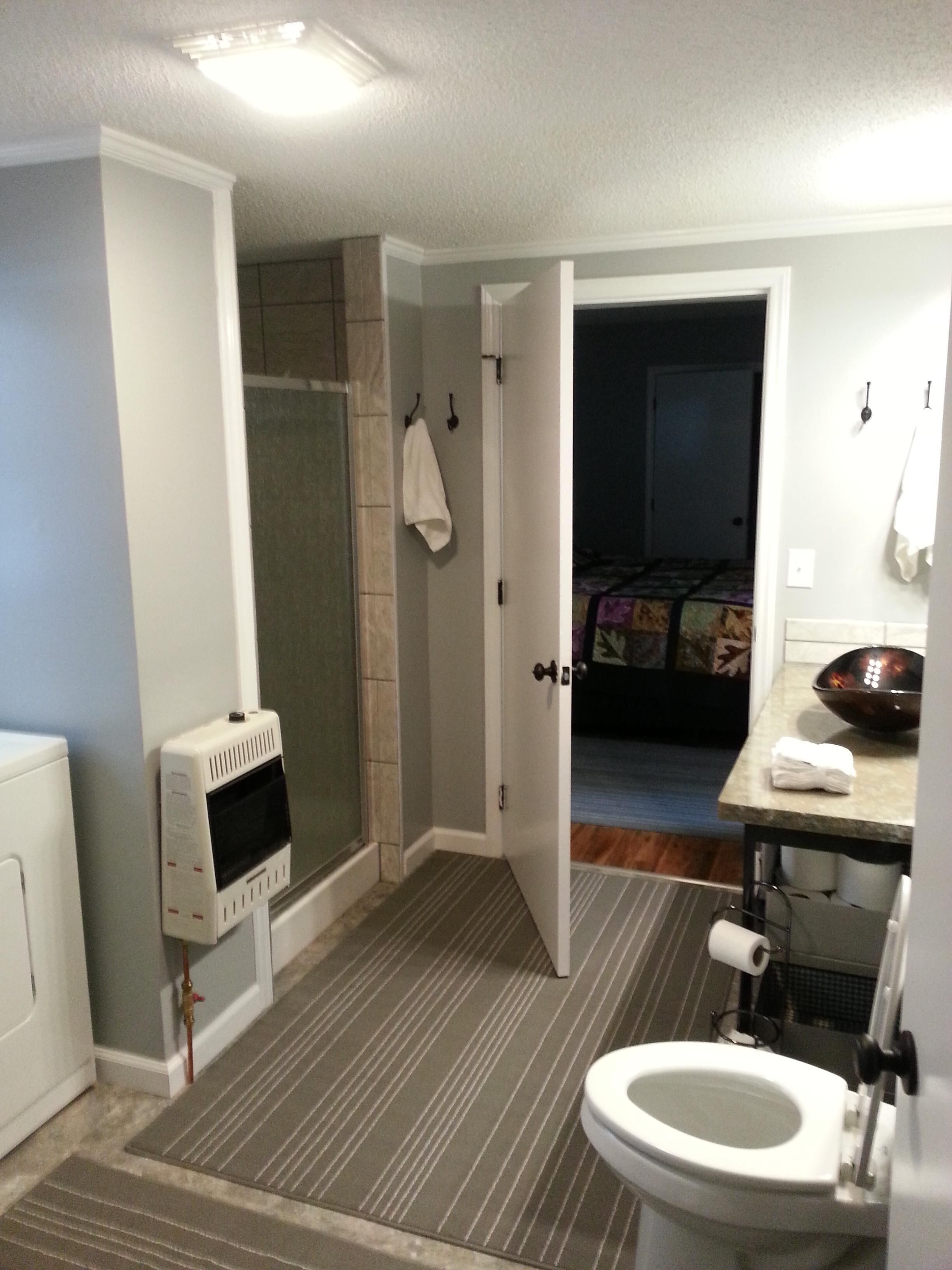 The Cabin- Riverside Cabin Perfect For Your Family Getaway