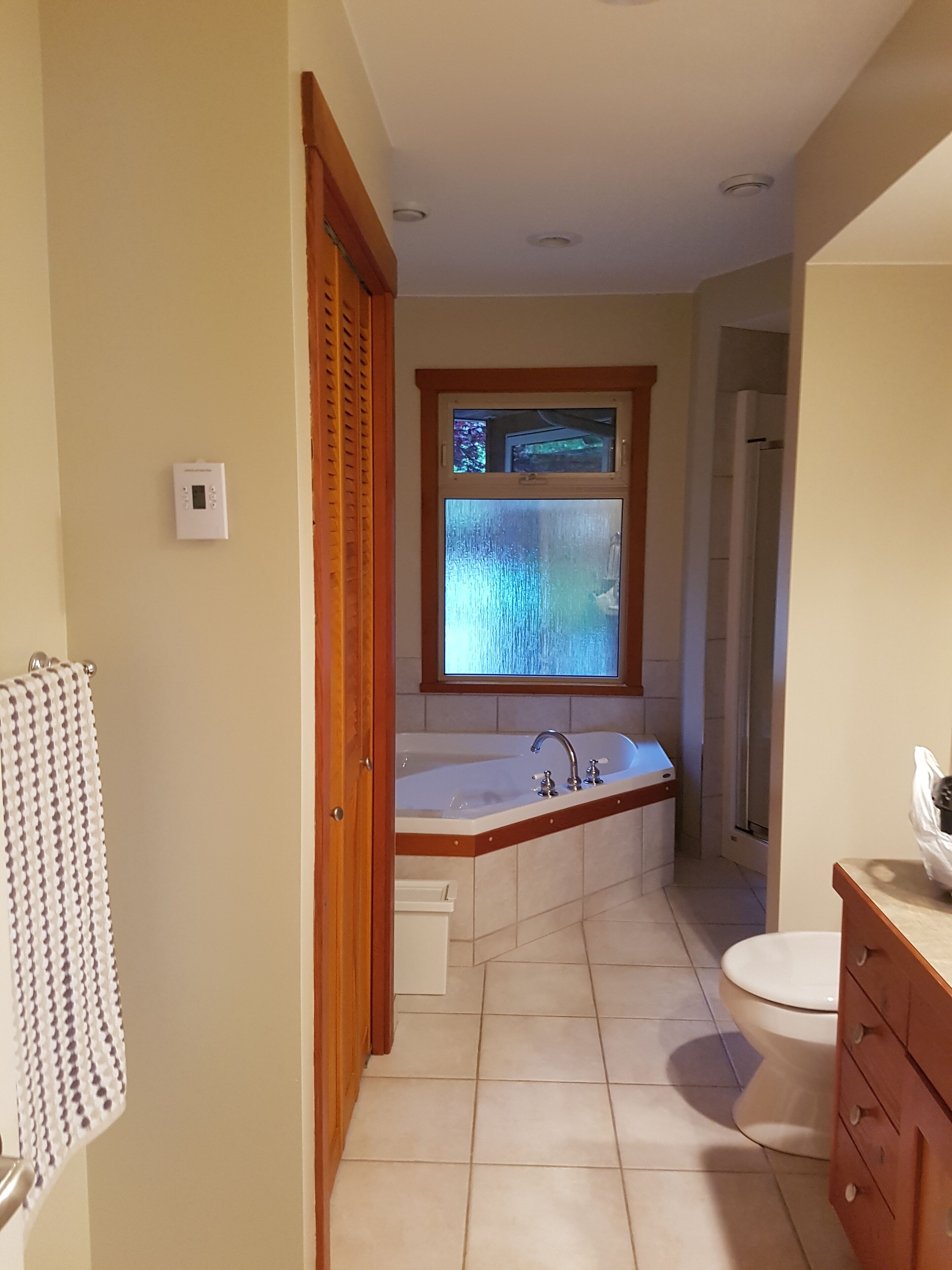 Pristine Waterfront - Private Luxury  
Dates: June18-23, July12-15, Aug30-Sep8