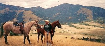 Creekside Cabin near Yellowstone  - horse rides, rafting, zip lining, hiking