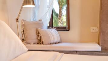 3 bedrooms, iron/ironing board, travel cot, free WiFi