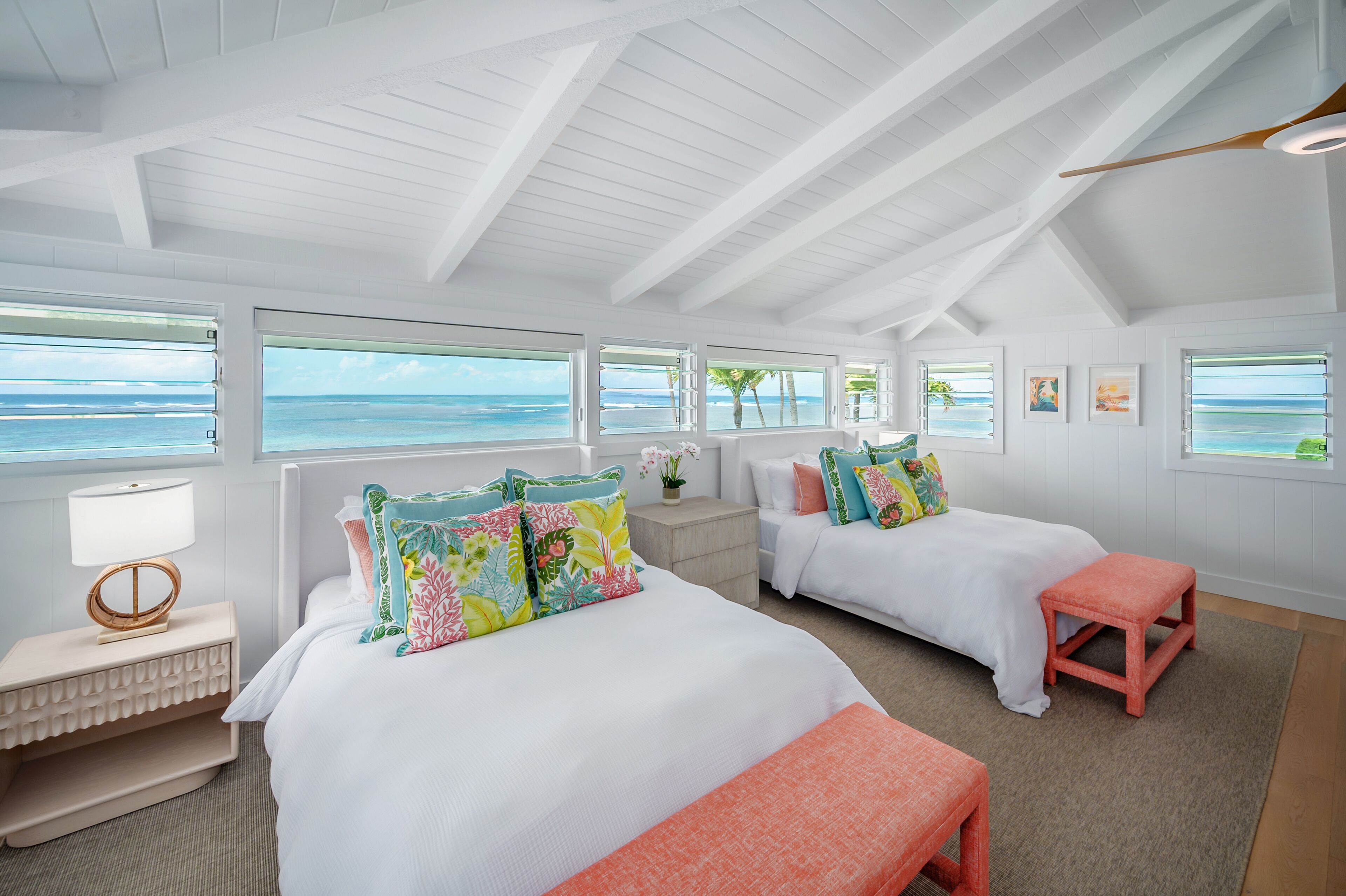 4 habitaciones, tabla de planchar con plancha, wifi y ropa de cama 