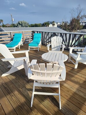 Property grounds - BeachsideCottge,easywalk2BestBeach,3bdrm2bth,UpperDeck,FreeWiFi,PetsWlcmFncdYrd (St Augustine)