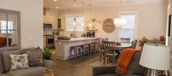 Two Master-King Suites+!