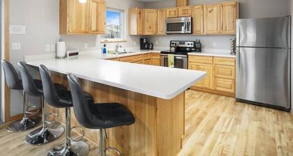 Driftwood Suites - TidePool (#3)