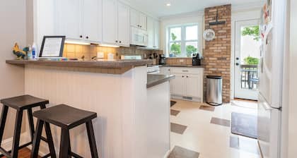 Unit 1: Beautiful townhouse near to Petoskey shopping, restaurants and trails.