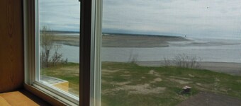 Old Town Kenai Bluff House, Breathtaking Views