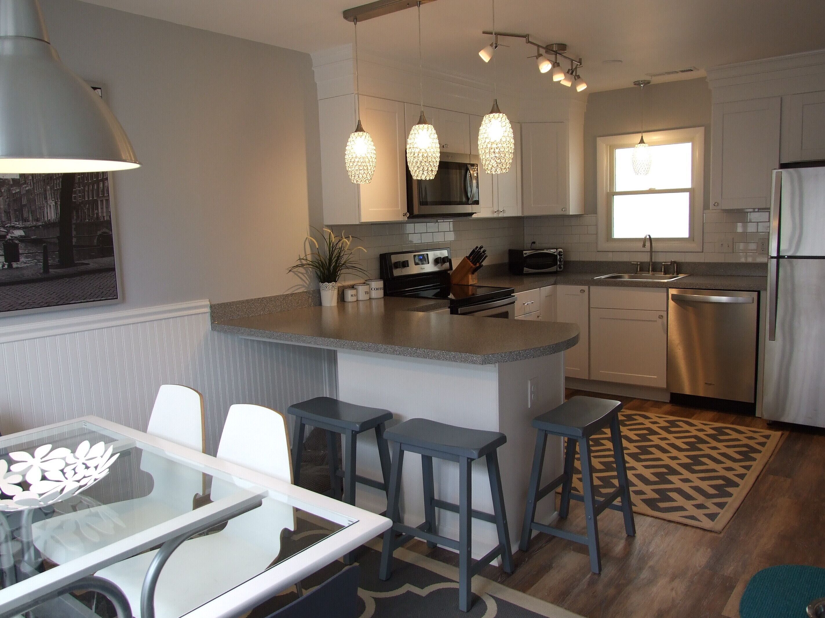 Relax & enjoy in this great townhouse in the heart of Dewey Beach