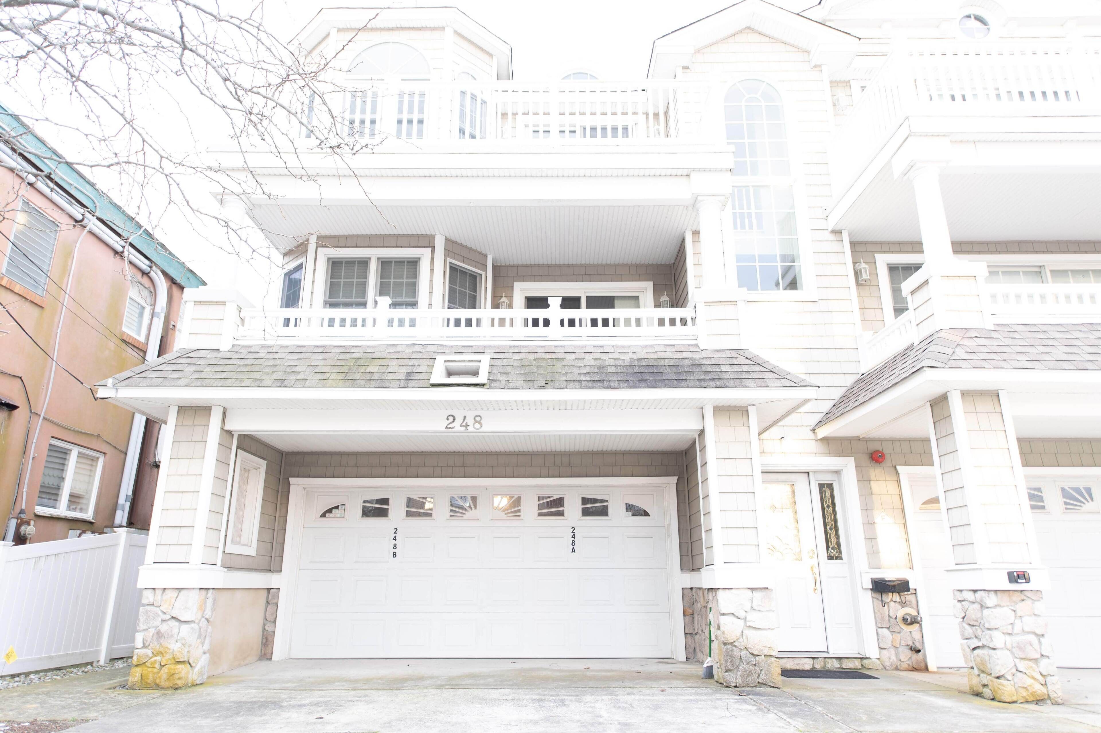 3BR / 2BA Condo, Sleeps 10, 1 Block from Beach/Convention Center