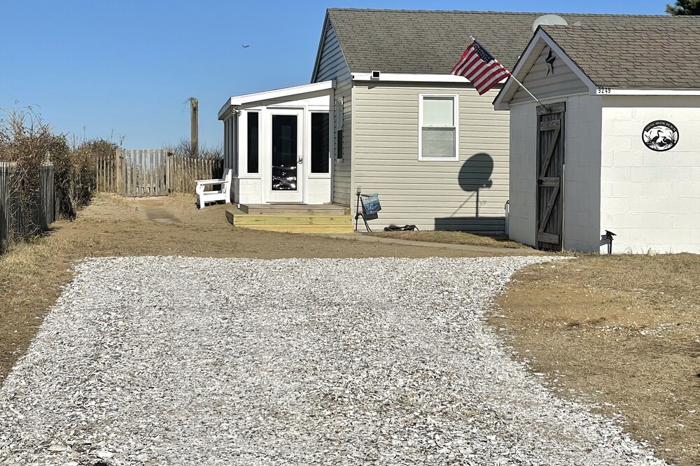 Delaware Beachfront Private Getaway on the Bay