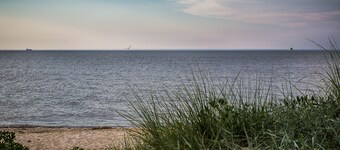 Delaware Beachfront Private Getaway on the Bay