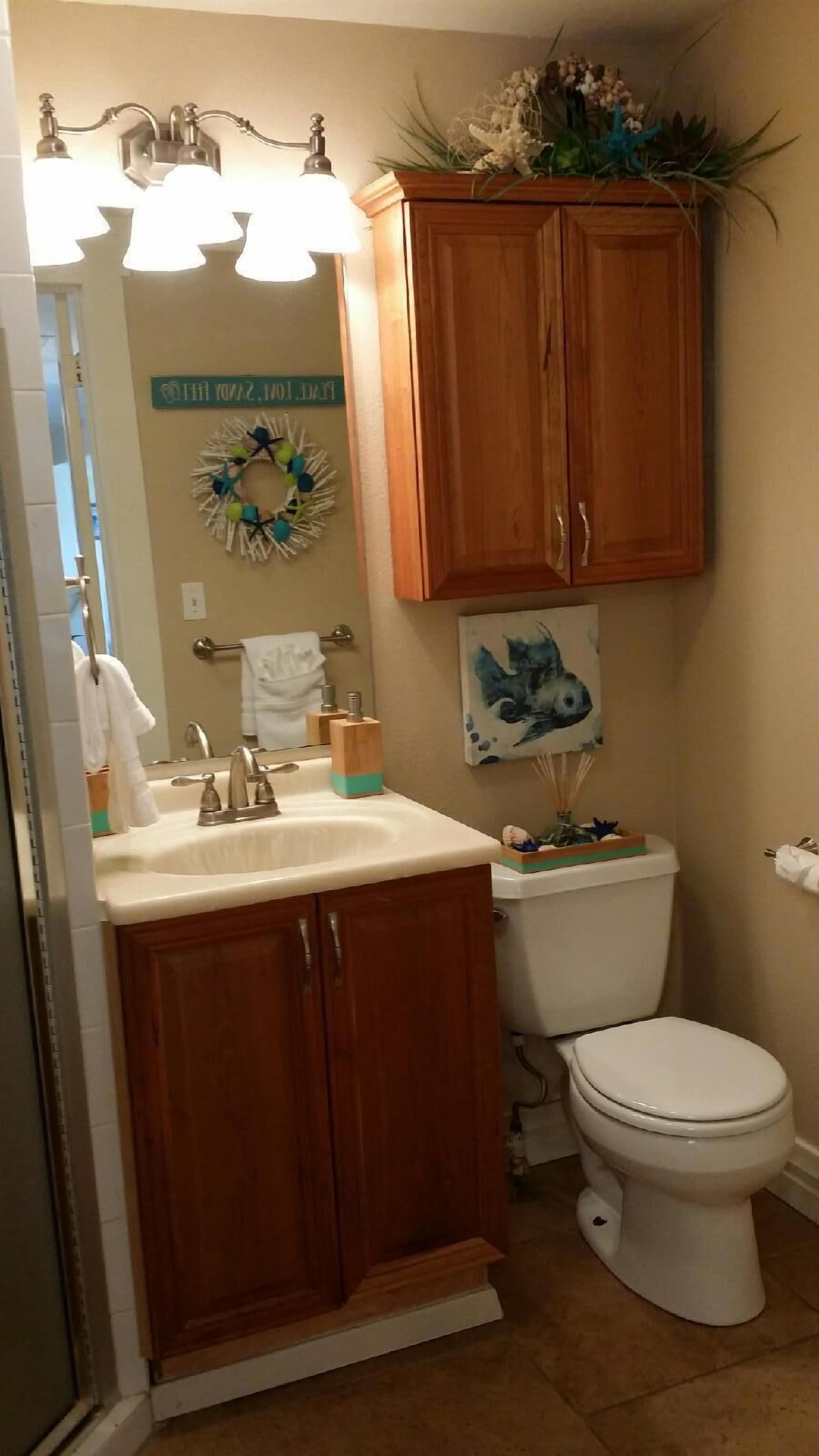 Beautiful Montina Beach on Lake Travis - Walk to the Water!