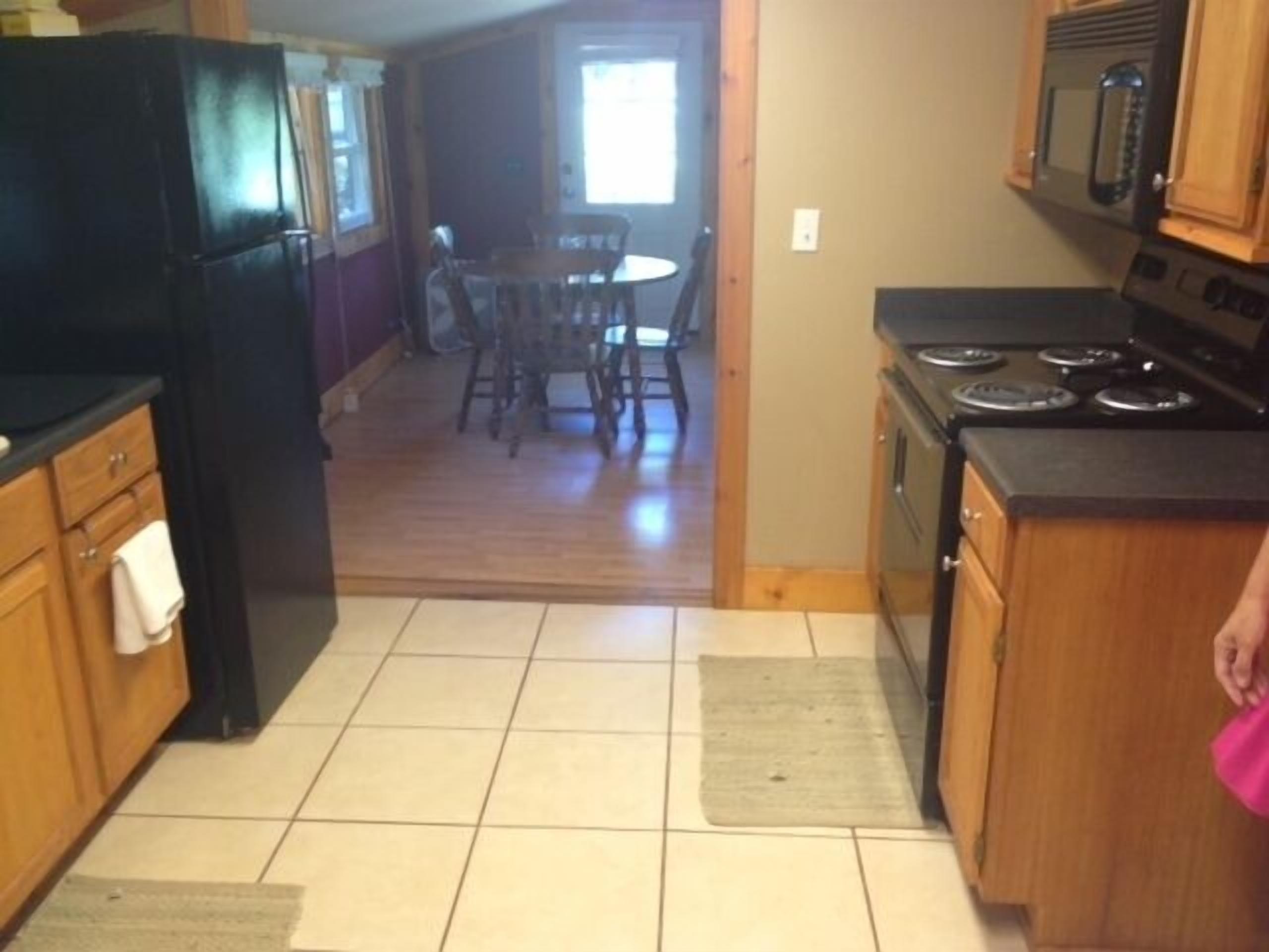 Charming Cabin On Taneycomo Lake (Cabin 1)