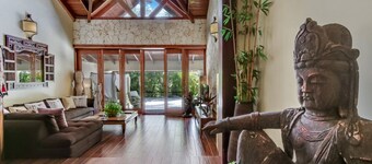 SANTUARIO PRIVATO DI STILE BALI VICINO A DOWNTOWN CON PISCINA, PALESTRA, PALAPA, BBQ E MAID