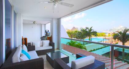 5★luxury ocean view condo with the best amenities, close to town and beaches