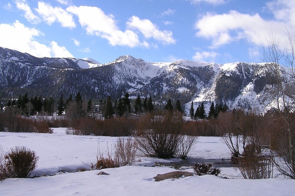 MILLION $$ DOLLAR $$ VIEW IN THE HEART OF MAMMOTH MOUNTAIN