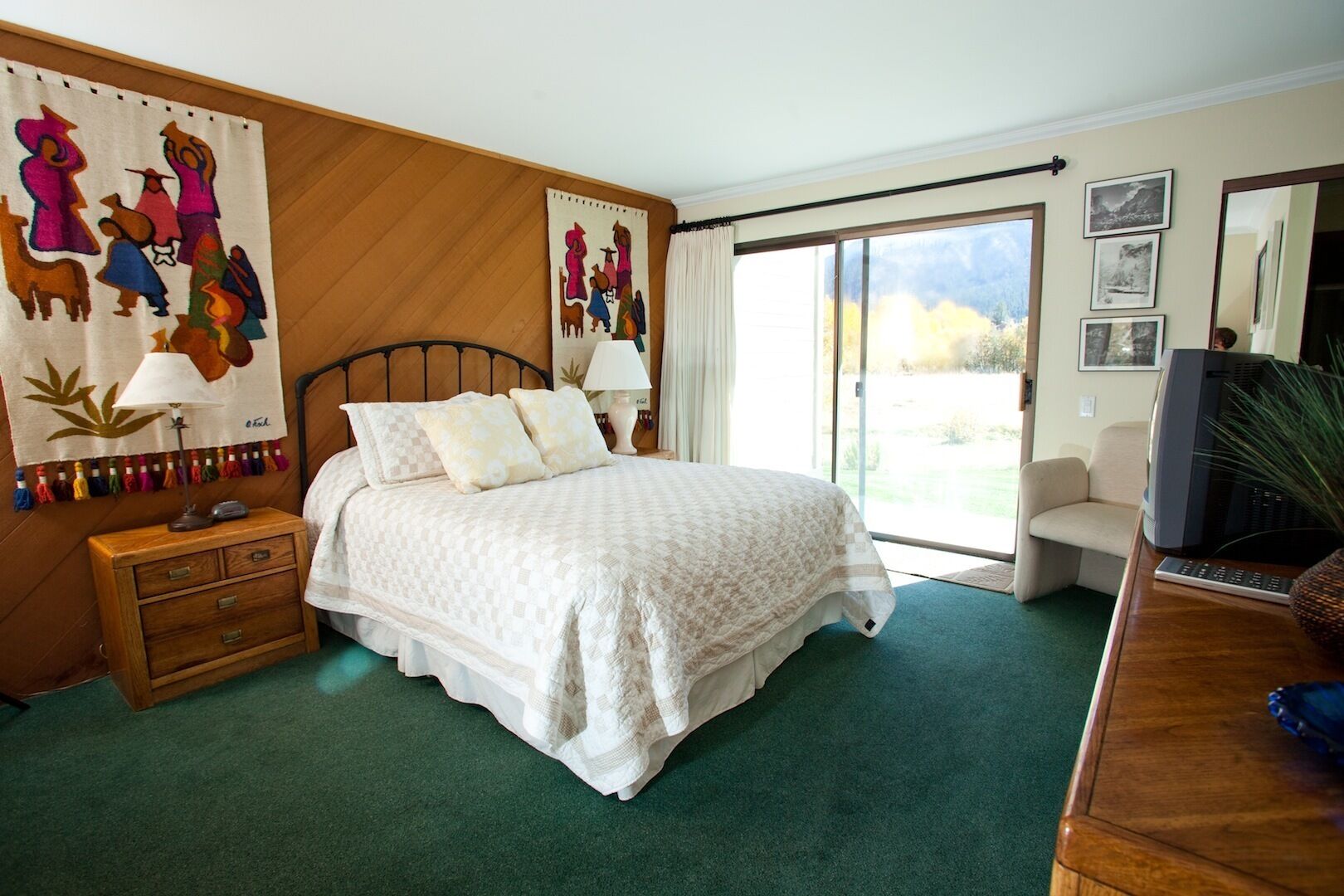 MILLION $$ DOLLAR $$ VIEW IN THE HEART OF MAMMOTH MOUNTAIN