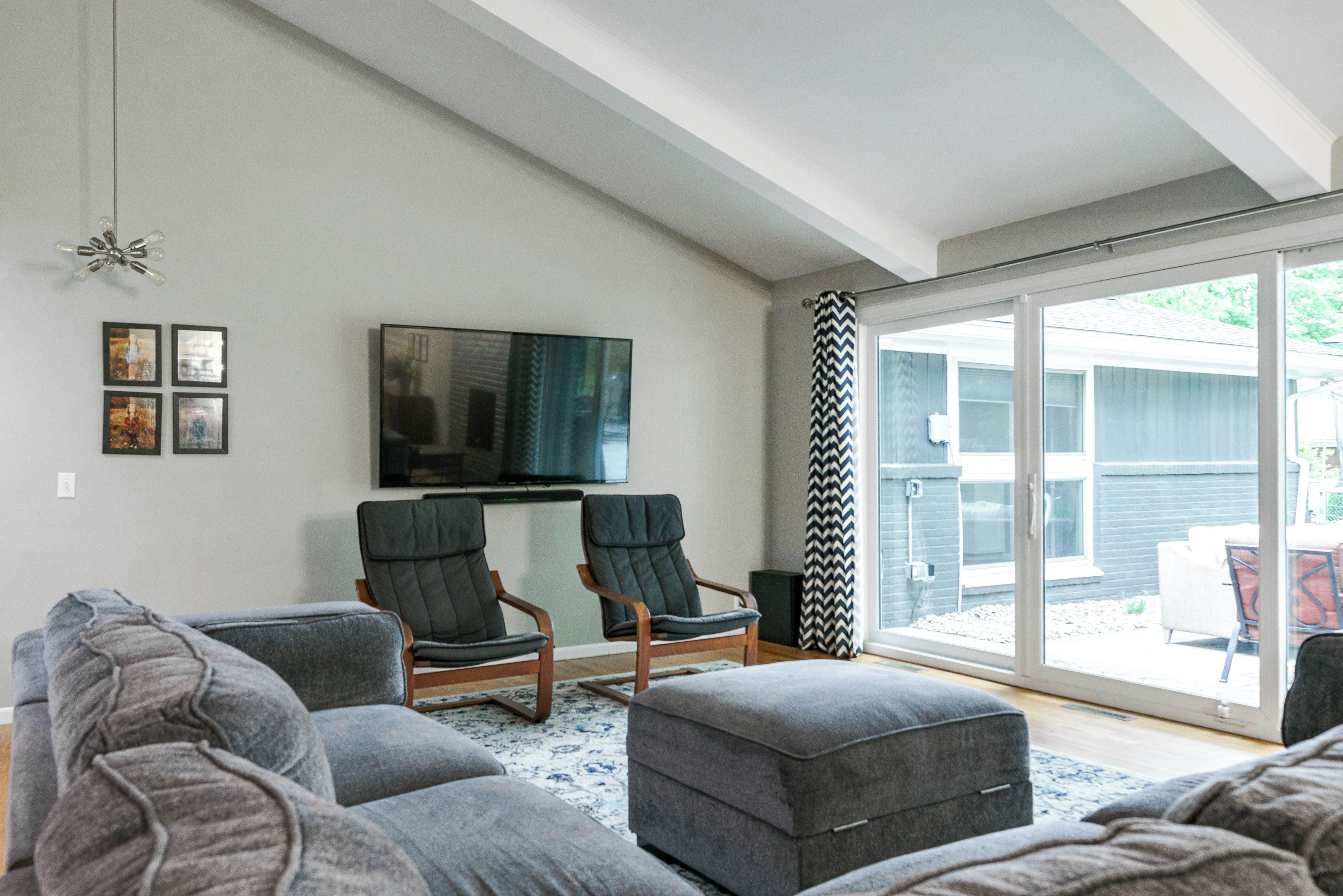 Spacious, Sprawling Ranch, 1 Mile From Notre Dame