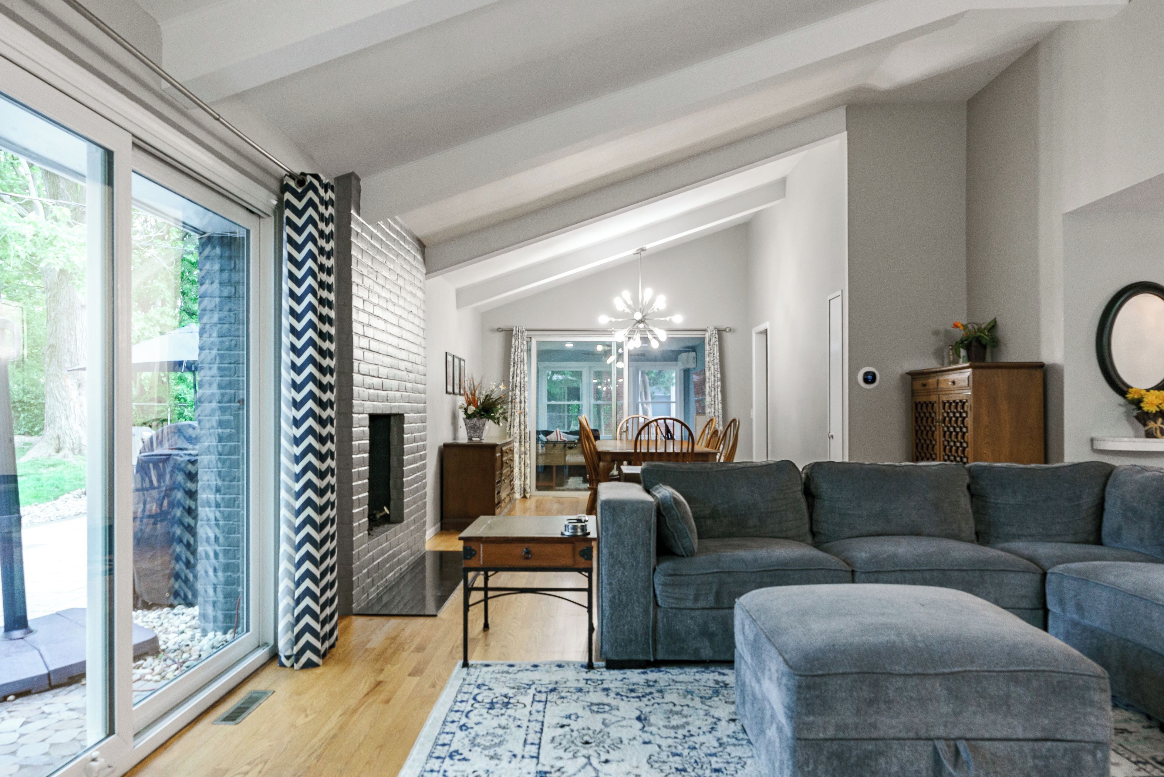 Spacious, Sprawling Ranch, 1 Mile From Notre Dame