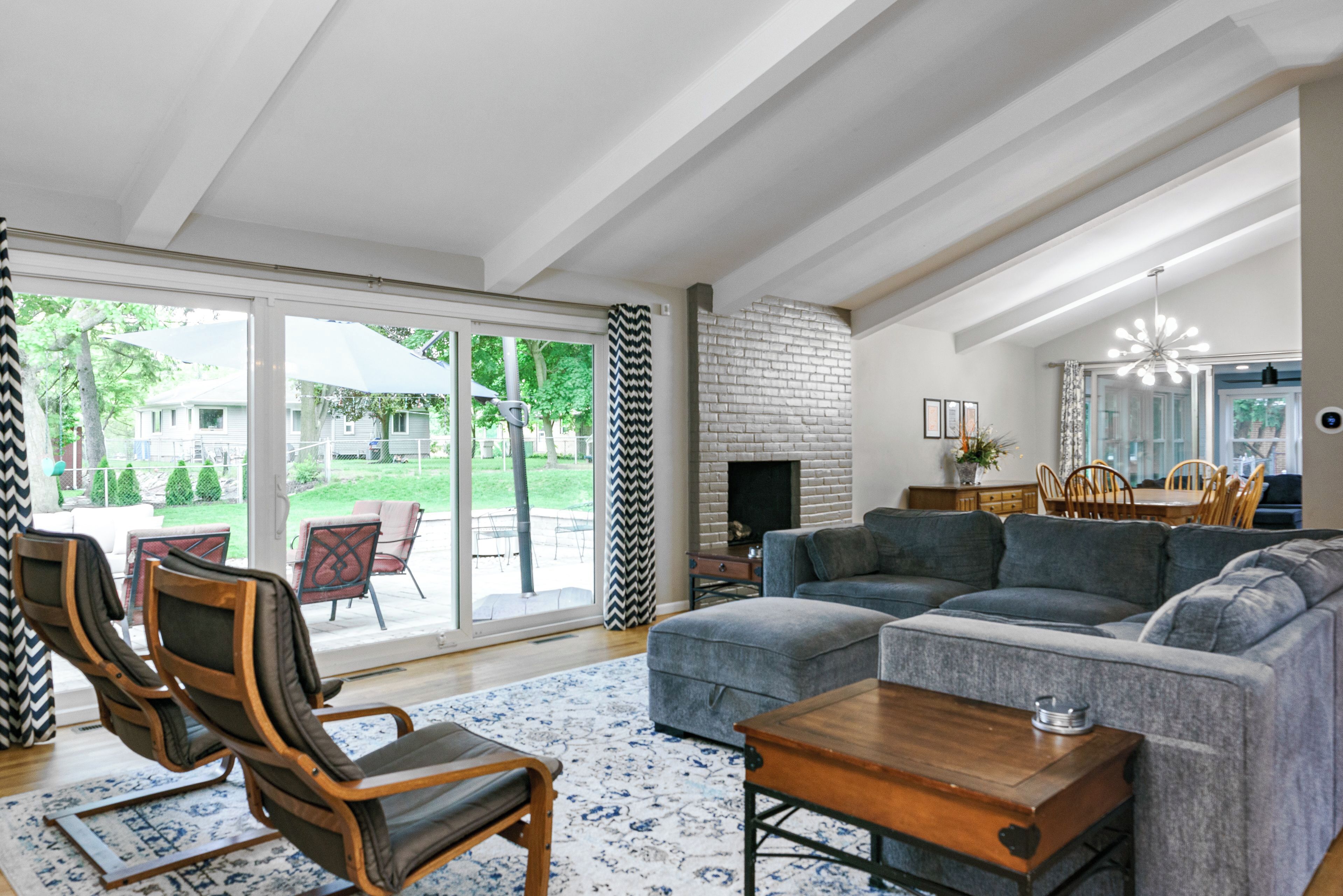 Spacious, Sprawling Ranch, 1 Mile From Notre Dame