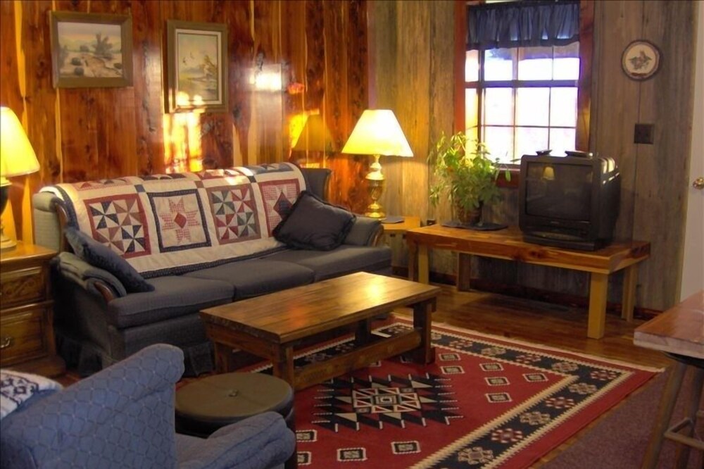 Mount Magazine View Cottage/Cabin - A Great Escape in Arkansas