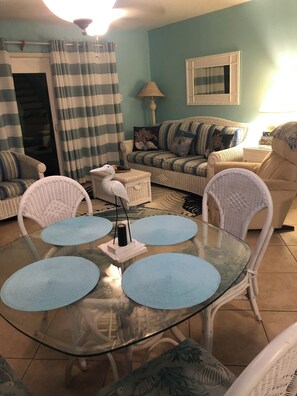 TV, DVD-spiller og filmbibliotek