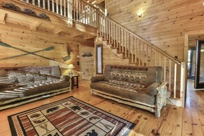 Flat-screen TV, fireplace, DVD player