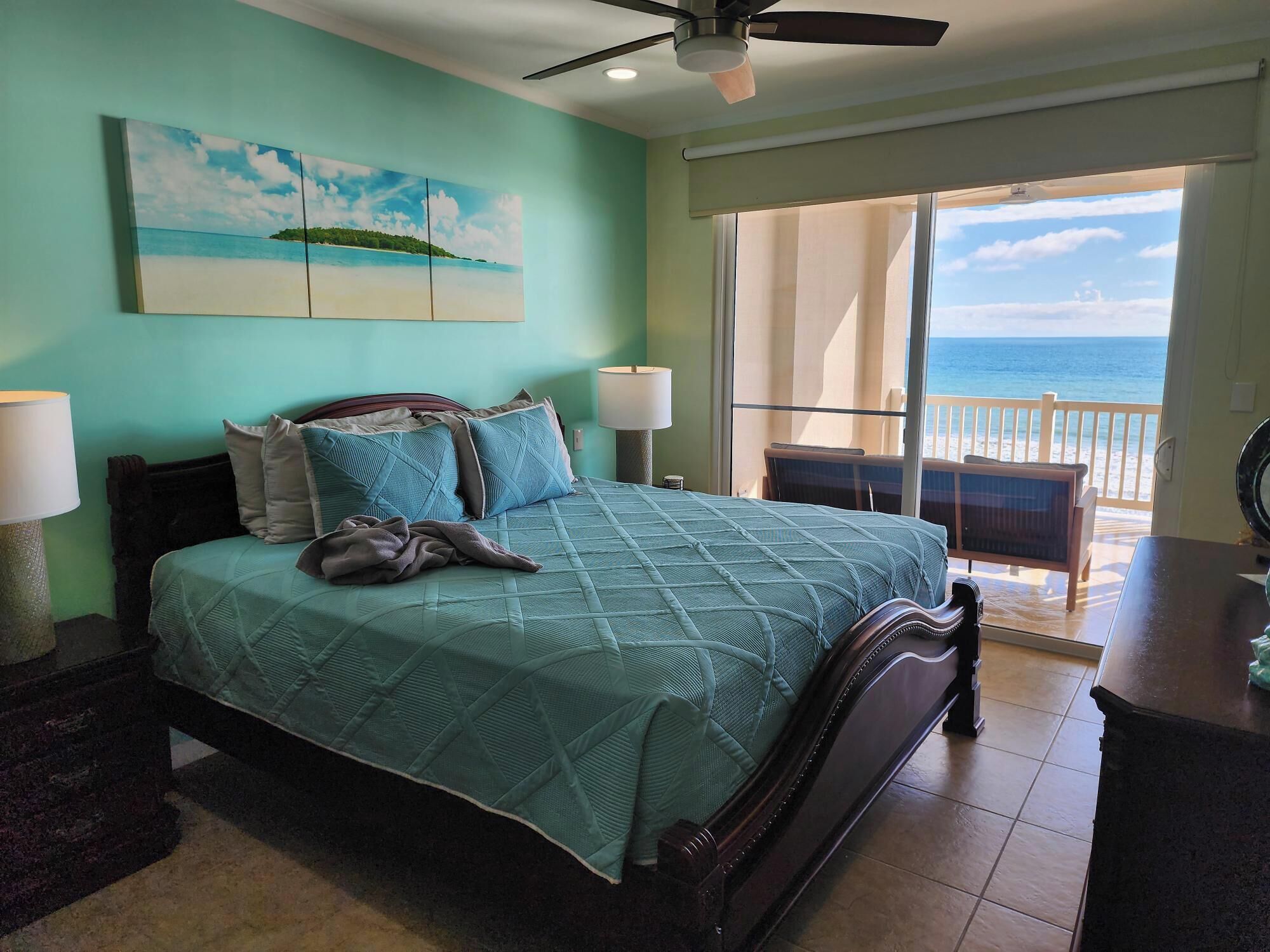 2 bedrooms, in-room safe, iron/ironing board, free WiFi