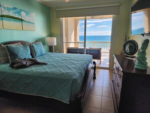 2 bedrooms, in-room safe, iron/ironing board, free WiFi