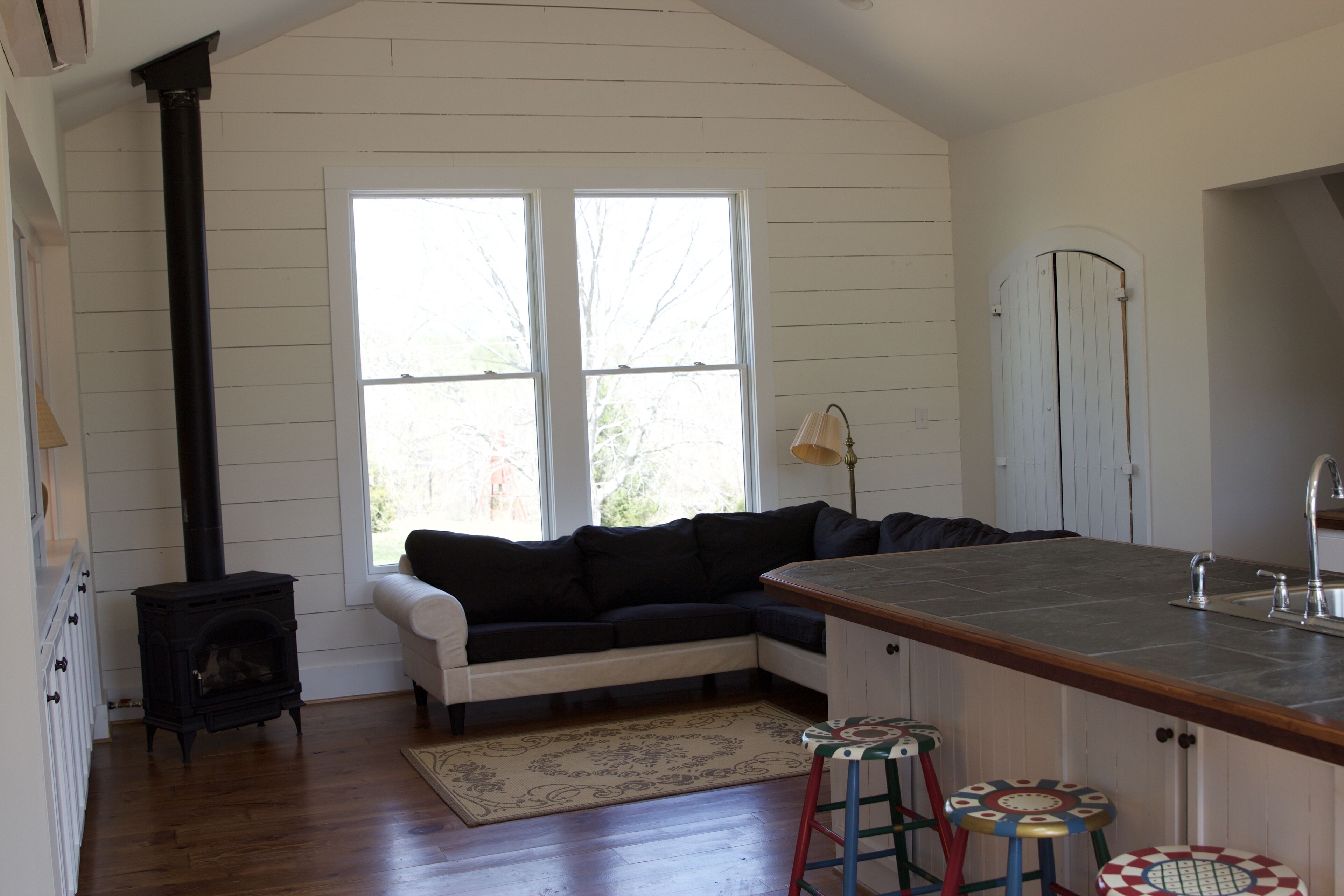 Barn Stay on Working Farm in VA Wine Country, 30 min from UVA