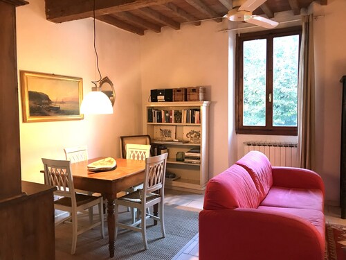 Riverfront Florence Appartment Great quality/price Easy Parking out of  ZTL zone