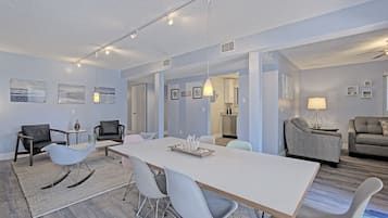 Una Smart TV, Netflix, un reproductor de DVD, servicios de streaming