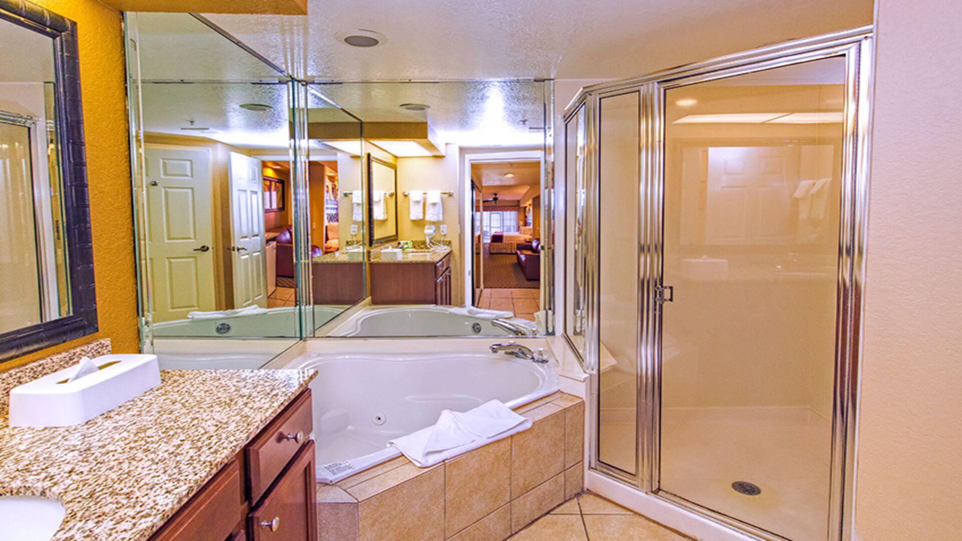 BEAUTIFUL STUDIO AT WESTGATE LAKES RESORT & SPA NEAR DISNEY UNIVERSAL SEA WORLD