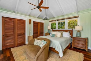 4 dormitorios, tabla de planchar con plancha, wifi gratis y ropa de cama